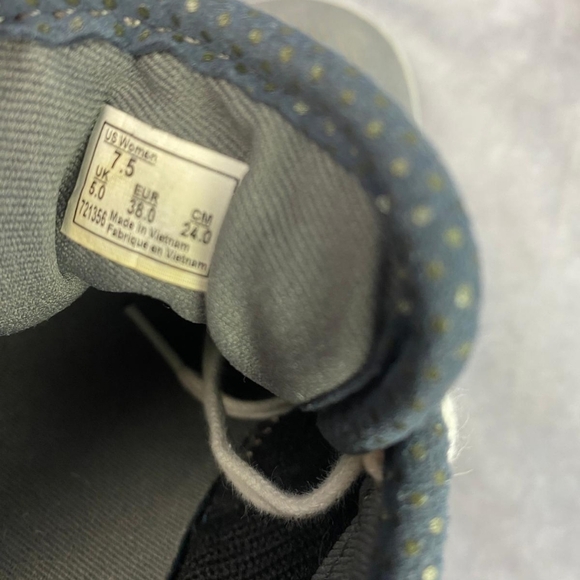 Vans Off The Wall Gray Gold Lace Up Sneaker Shoe Women's Size 7.5 - Picture 6 of 9